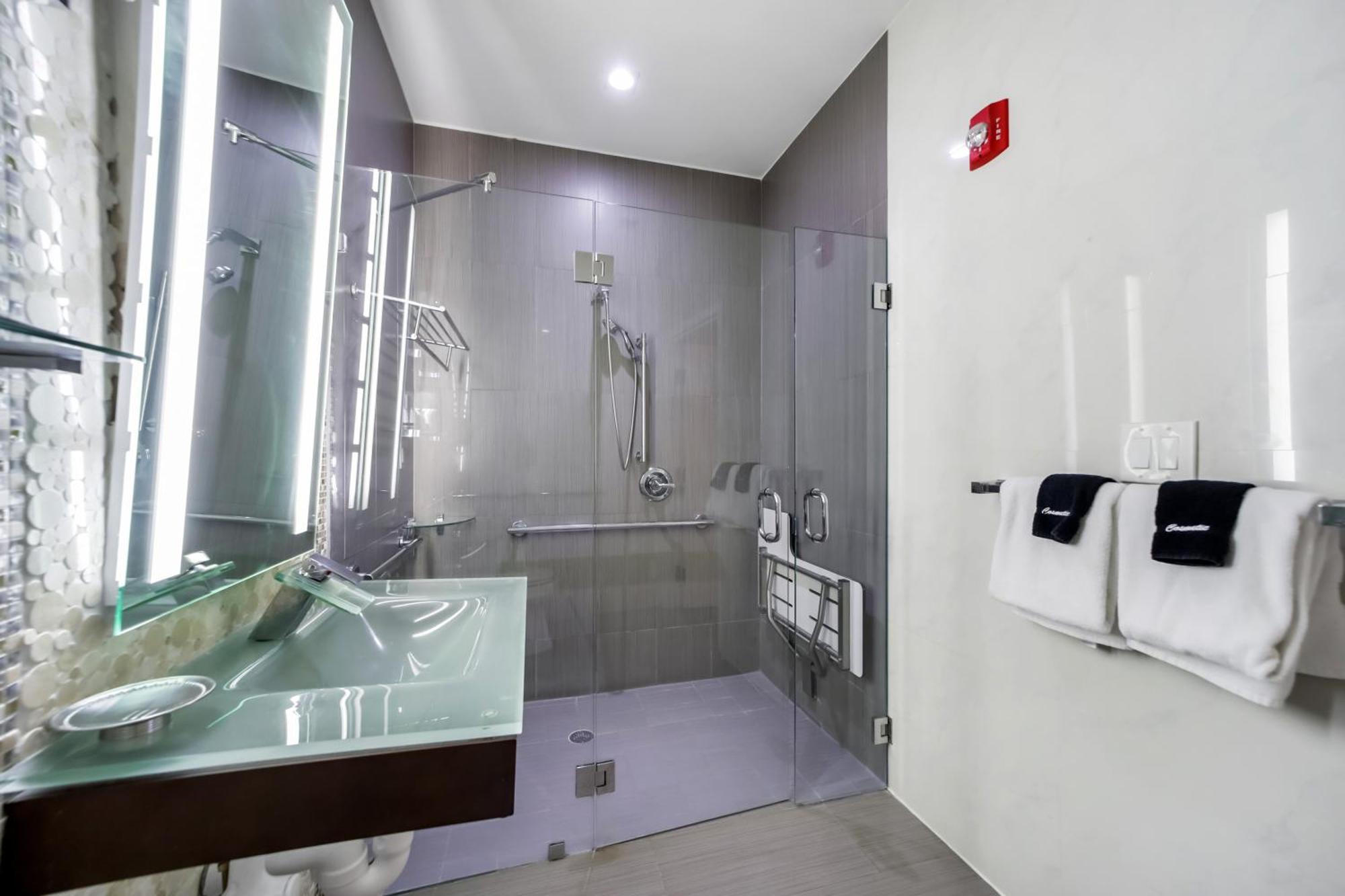 Ithaca Aparthotel Μαϊάμι Μπιτς Εξωτερικό φωτογραφία